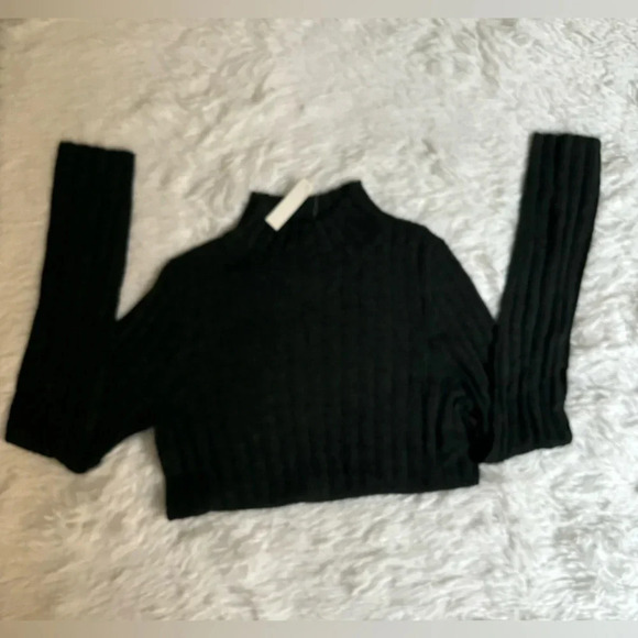 Madewell Women’s Alpaca-Blend Mockneck Sweater - Picture 5 of 5